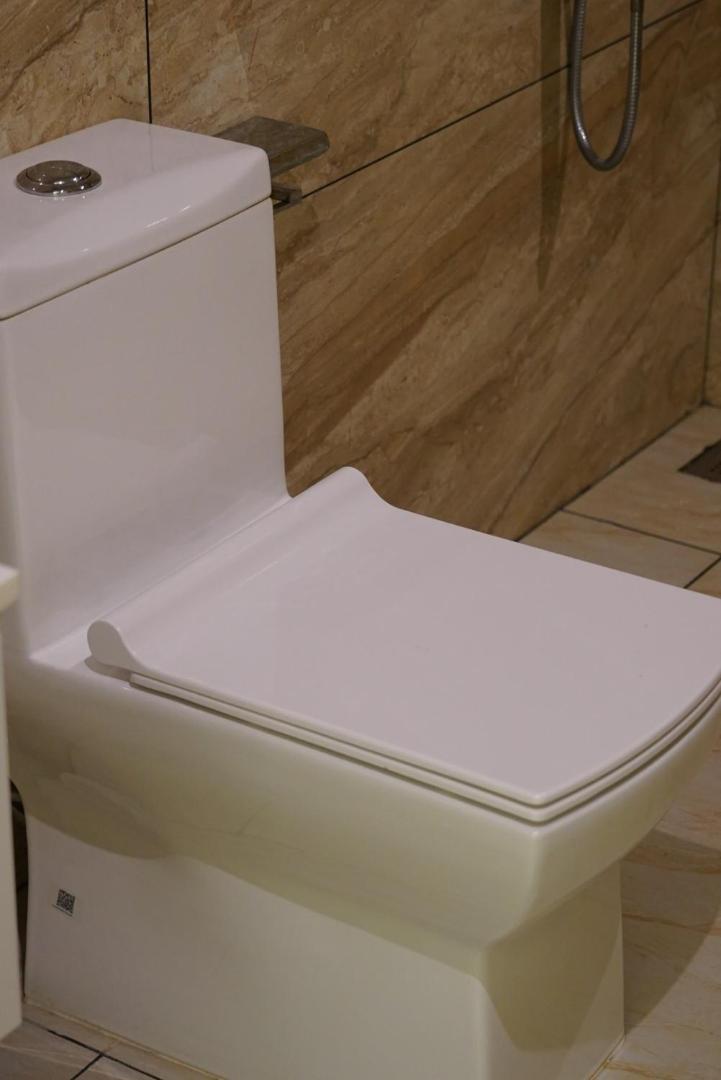 Dn Hotel Kochi Kültér fotó
